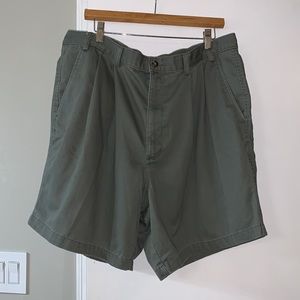 Roundtree &Yorke Shorts